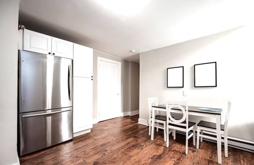 Wilmington Apartamento | Stylish Historic Apartment - Queen Bed, Fast WiFi, Easy Parking!