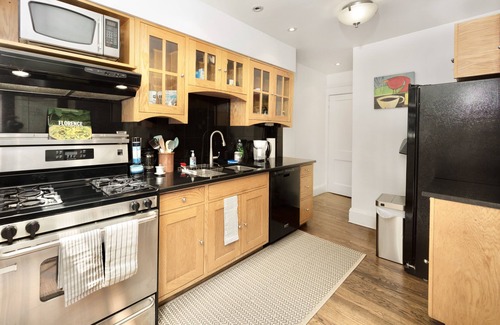 Shadyside Casa | Stylish Historic Retreat Near Downtown Pittsburgh!