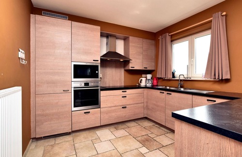 Hastiere-Lavaux Casa | Stylish holiday home in Hastière with terrace