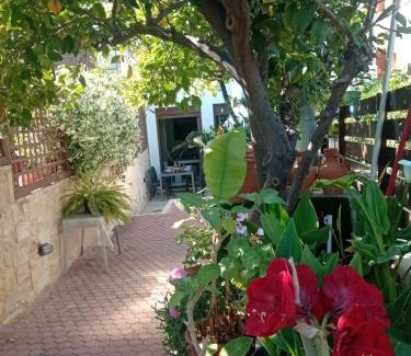 Panormos Apartamento | Stylish home - comfortable holidays near the beach.