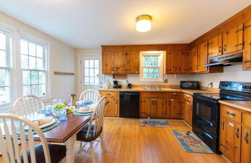 West Yarmouth Casa | Stylish Home Dog Friendly Close to Beach