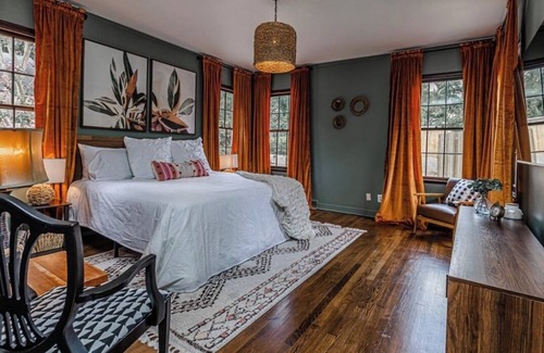 Fondren Casa | Stylish Home in Vibrant Fondren Neighborhood