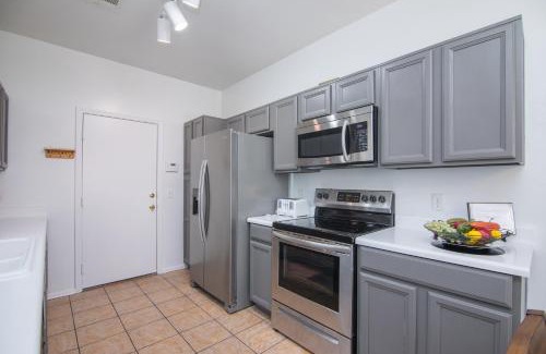 Laveen Village Casa | Stylish Home Phoenix - Low Rates NOW!
