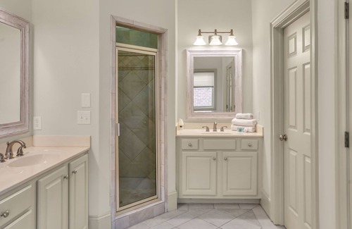 Snellville Casa | Stylish Home w/ loft and game areas -- 40 minutes from the city!