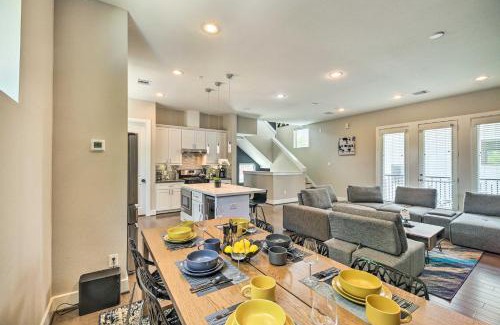 Northside Casa | Stylish Houston Townhome about 3 Mi to Downtown!
