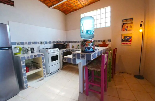 Los Pescadores Casa | Elegante interior / exterior, loft frente a la playa de 2 dormitorios en La Esquina Peresoza.