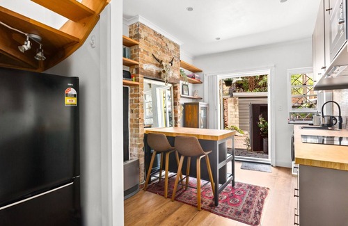 Paddington Casa | Stylish Inner-City Terrace Home with Rooftop Deck