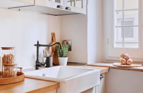 San Piero a Sieve Apartamento | Stylish 2BR/1BA Farmstay Suite with Private Garden