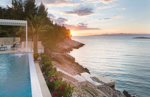 Blato Villa | Stylish Korcula Villa | 4 Bedrooms | Villa Palma | Panoramic Sea Front Views | Sauna & Jacuzzi