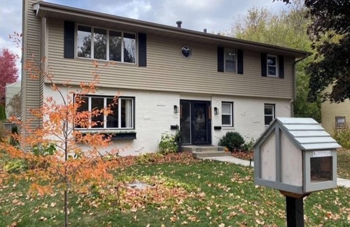 Fulton Apartamento | Stylish Lake Harriet home with backyard retreat