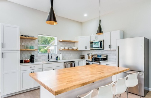 Port Wentworth Apartamento | Stylish, light-filled Studio Apt