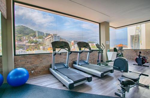 Emiliano Zapata Casa | Stylish Loft | Workspace, Rooftop Bar & Gym