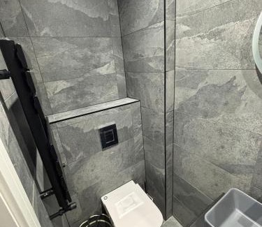 Peterborough Apartamento | Stylish London Road 2BR flat - FREE parking