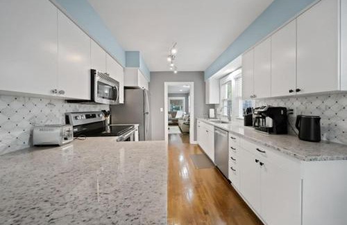 Birmingham Casa | Stylish Luxurious 3BD Home in the Heart of Downtown Birmingham