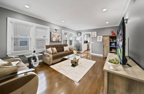 Birmingham Casa | Stylish Luxurious 3BD Home in the Heart of Downtown Birmingham