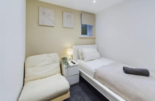 Hove Apartamento | Stylish Maisonette with Hot Tub
