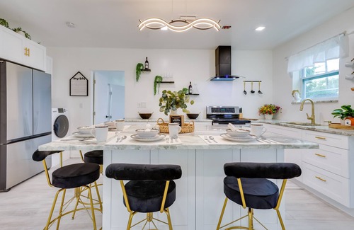 Liberty City Casa | Stylish Miami Home: 2 Mi to Intracoastal Waterway!