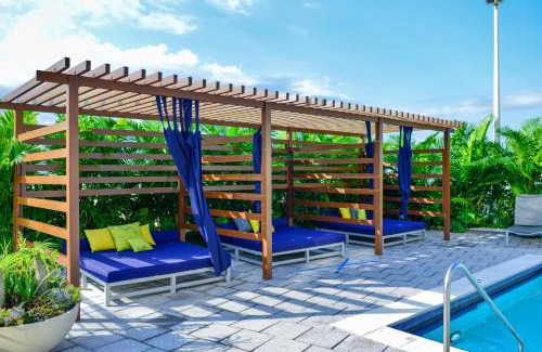 Midtown Apartamento | Stylish Midtown Miami Condo - Pool & Prime Location
