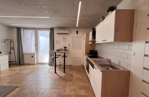 Wiener Neustadt Apartamento | Stylish "Mint" studio in the city center