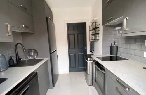 Willesborough Apartamento | Stylish Modern 1 Bedroom Flat With Patio Garden & Parking