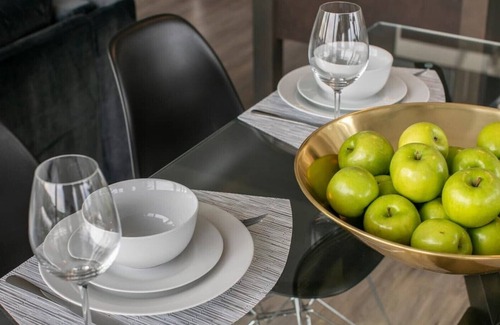 Taylor Run Apartamento | ⚜Stylish + Modern 2-Bdrm Apt⚜King Bed☞FreeParking☜