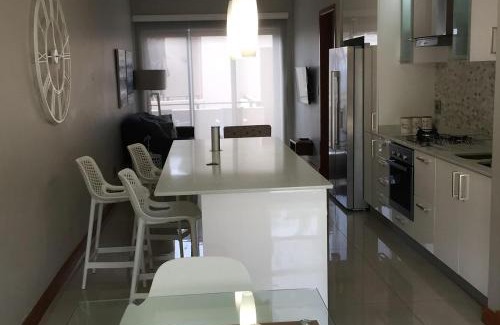 Shaka's Rock Apartamento | Stylish modern 2 bed apartment in Shaka's Rock