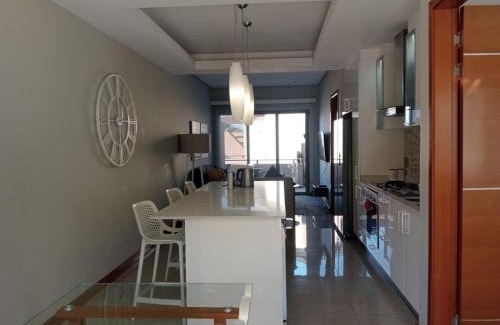 Shaka's Rock Apartamento | Stylish modern 2 bed apartment in Shaka's Rock