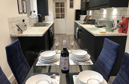 Whitefield Casa | Stylish Modern 3-bed House nr Manchester City ctr