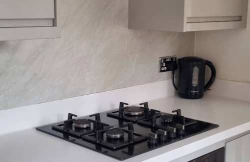 Pollokshaws Casa | Stylish, Modern 3 Bedroom House, Free Parking