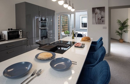 Taddington Casa | Stylish Modern Buxton Town House