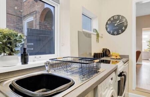 Aylestone Casa | Stylish Modern House|Wifi & Smart TV|Free Parking