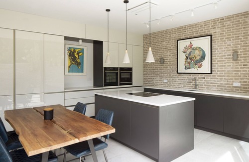 Wandsworth Casa | Stylish Modern London House. Extremely Private and Safe.