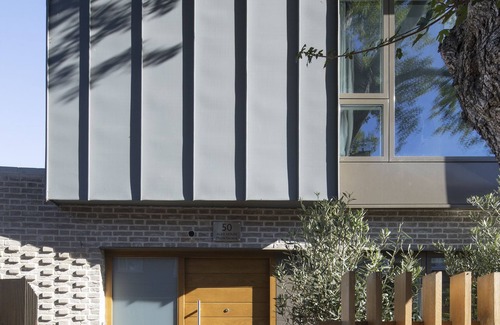 Wandsworth Casa | Stylish Modern London House. Extremely Private and Safe.