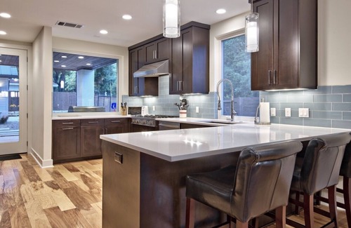 Zilker Casa | Nuevo y moderno y lujoso hogar 5BR enorme