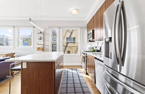 Nob Hill Casa | Stylish & Modern Nob Hill Getaway w/ Rooftop Views