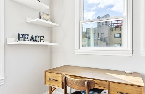 Nob Hill Casa | Stylish & Modern Nob Hill Getaway w/ Rooftop Views