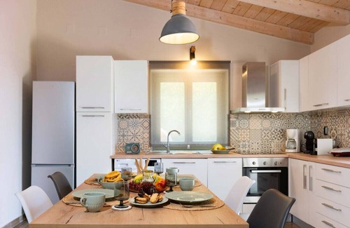 Katsimatika Casa | Stylish Modern Retreat on Paxos