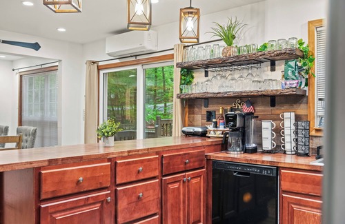 East Stroudsburg Casa | Stylish Mountain Retreat w/Hot Tub & Firepit | Penn Estate Getaway by AvantStay