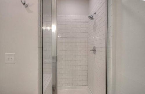 Metrocenter - North Rhodes Park Apartamento | Stylish Music City Getaway 3miles to DWTWN