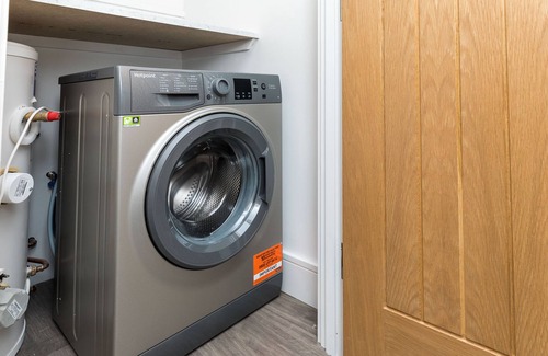 Horsham Apartamento | Stylish New Apartment Close To Town Centre And Train Station By 247 Lets