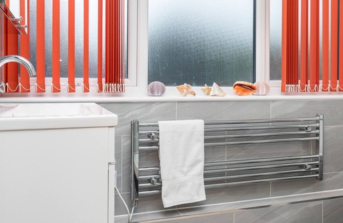 Horsham Apartamento | Stylish New Apartment Close To Town Centre And Train Station By 247 Lets