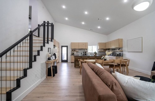 Bella Vista Casa | Stylish New Home Near Lake Modern Comfort & Nature Access