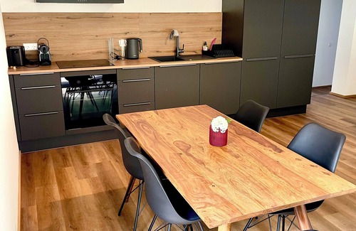 Loerrach Apartamento | Stylish new vacation apartment (Yarin)