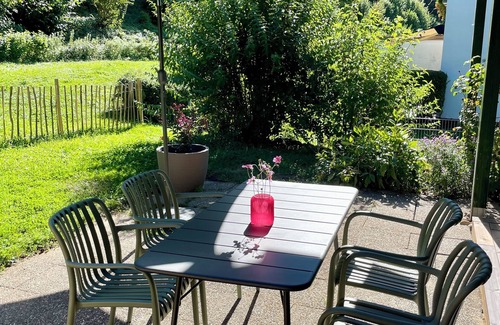 Loerrach Apartamento | Stylish new vacation apartment (Yarin)