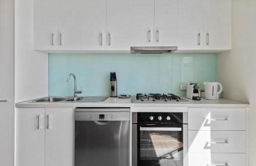 North Melbourne Apartamento | Stylish North Melbourne Stay, Minutes to CBD