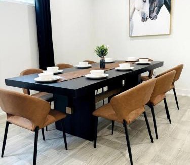 MLK Casa | Stylish Oasis - Near City Center - Mins 2 Downtown