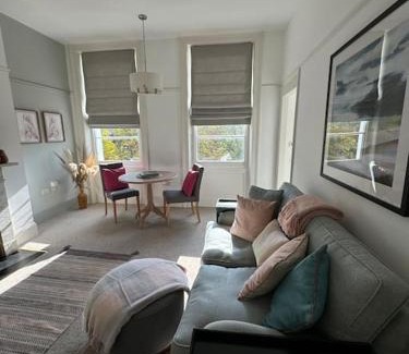 Cheltenham Apartamento | Stylish One Bed Flat in Central Cheltenham