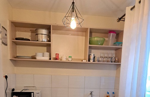 Mlolongo Apartamento | Stylish One bedroom apartment. Family friendly. 7 minutes to airport and SGR!