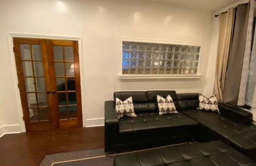 Downtown Jackson Apartamento | Stylish one bedroom apartment in downtown Jackson