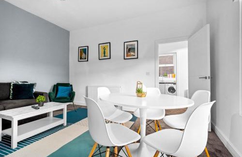 King's Heath Apartamento | Stylish One Bedroom - Fast WiFi - Netflix - On Street Parking 2BR